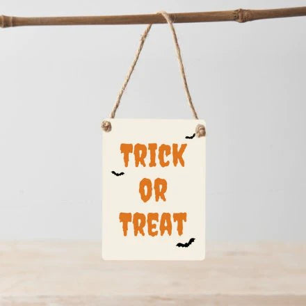 Mini ‘Trick or Treat’ Sign