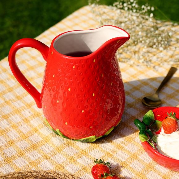 Pioneer woman retro fashion dot pitcher.