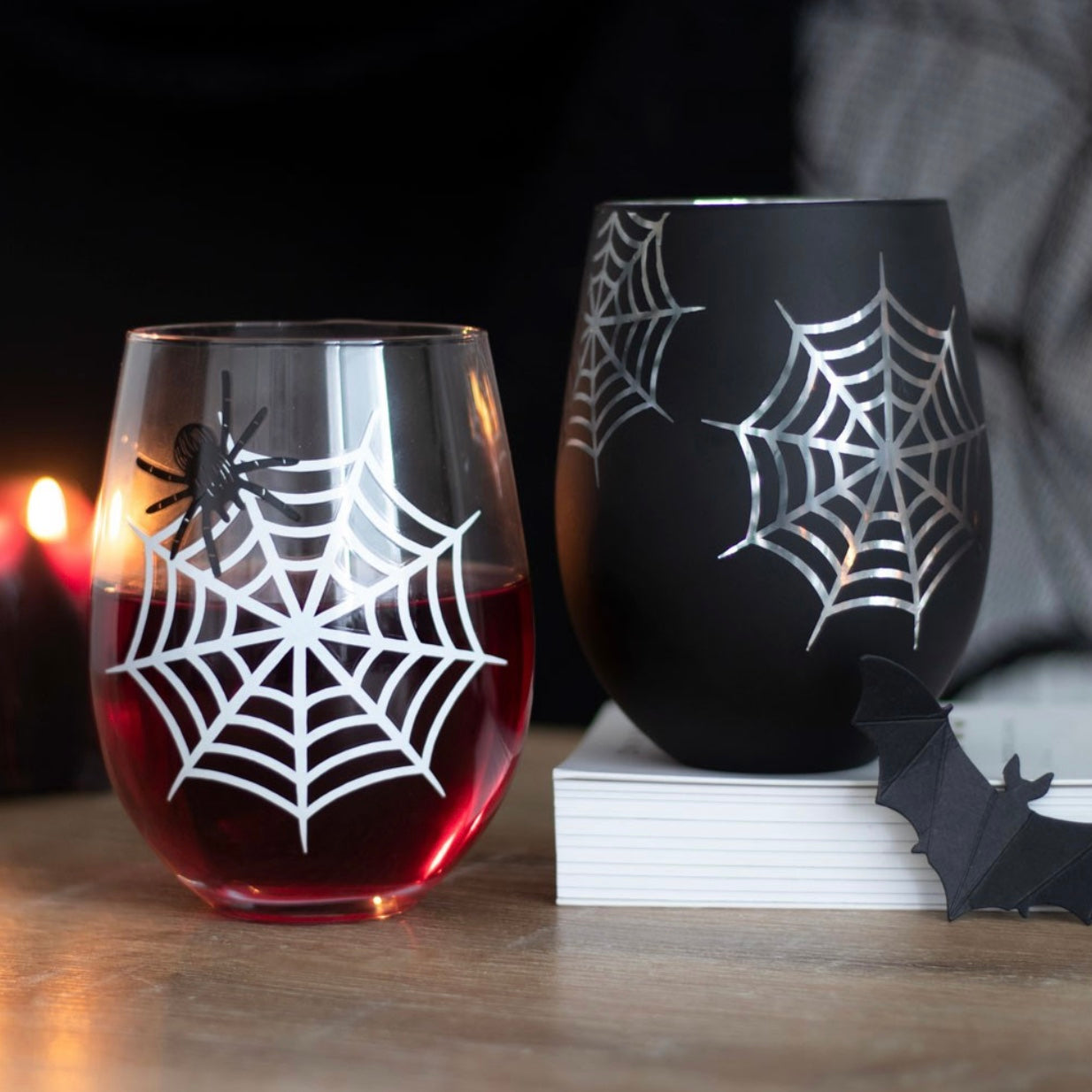 Set of 2 Spider & Web Stemless Glasses